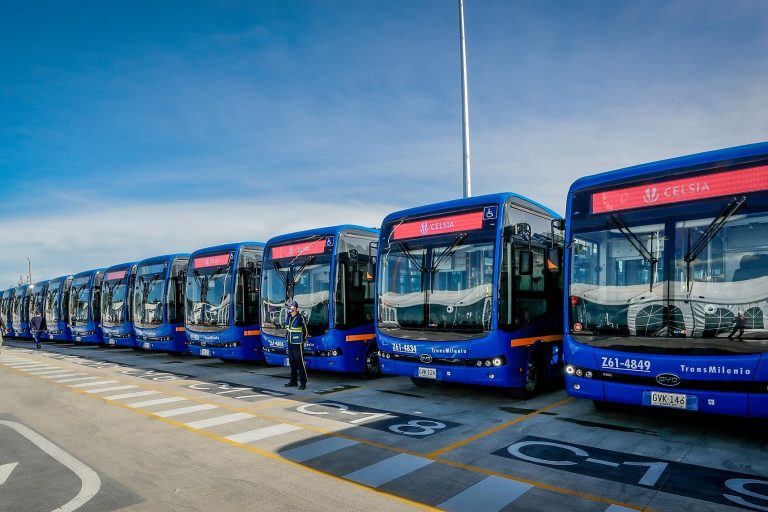 A line of parked blue electric buses. BYD Colombia, CC BY-SA 2.5 , via Wikimedia Commons
